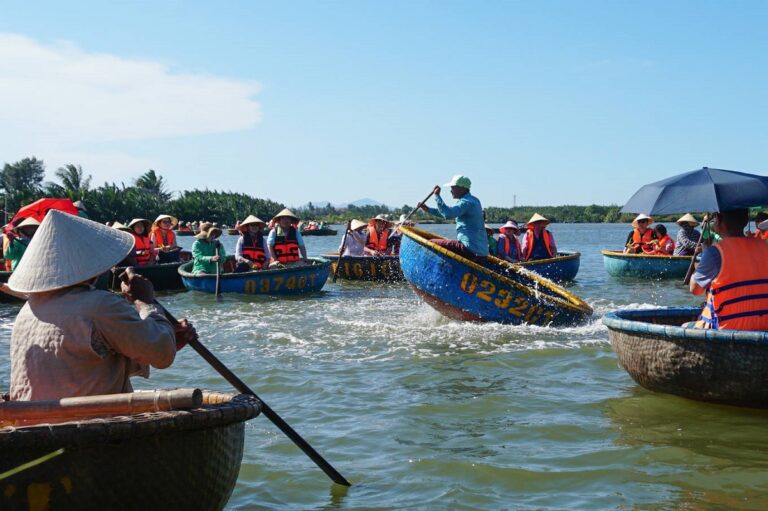 Hoi An Basket Boat Ride – Central Vietnam Guide