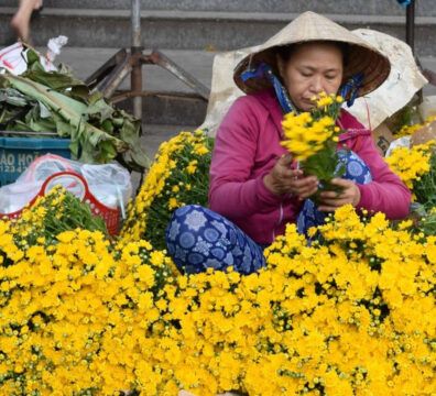 Hoi An Night Market: A Thing to Do in Hoi An at Night